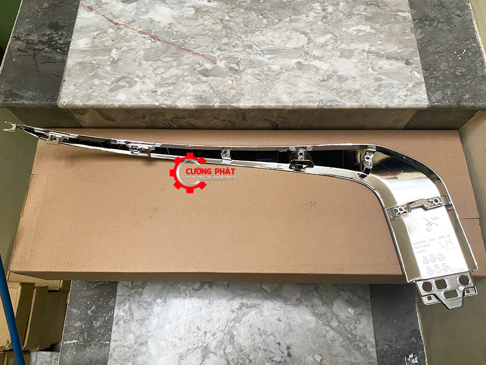 Nep-ma-can-truoc-phia-tren-Mitsubishi-Xpander-Cross-6407A395-6407A396 (3) Phía sau nẹp mạ cản trước phía trên Xpander Cross