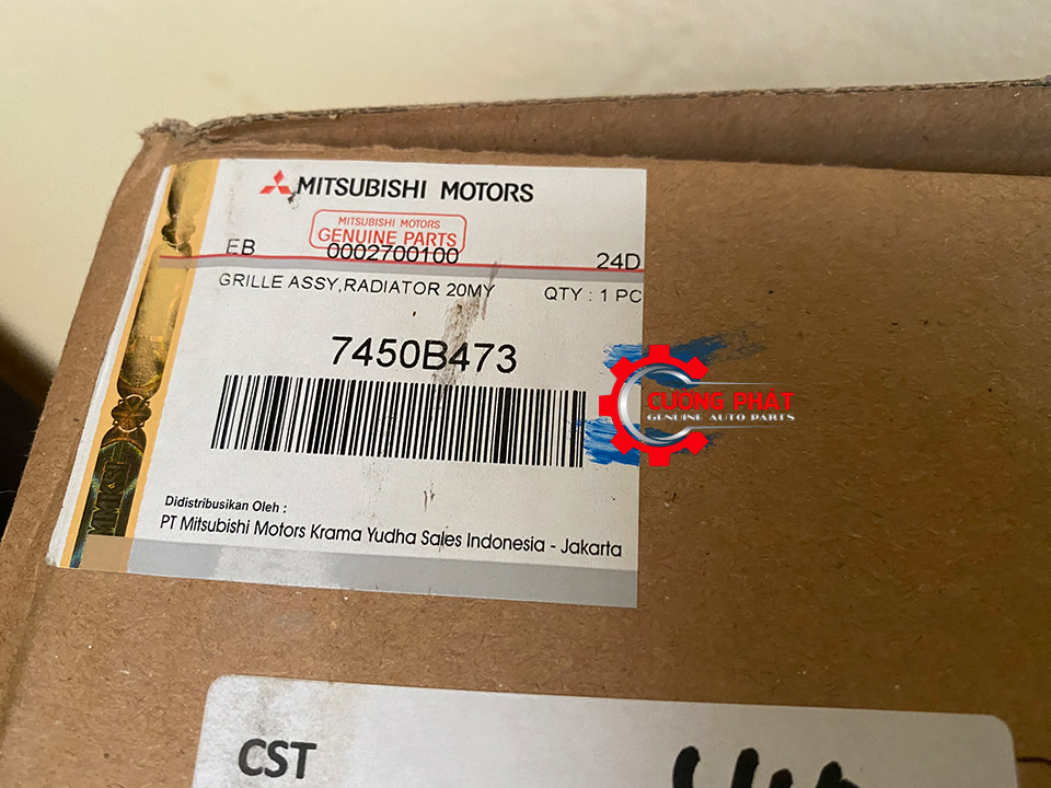 Galang-Mitsubishi-Xpander-MT-2020-7450B473 (4) Mã phụ tùng mặt ga lăng đen Xpander 2020