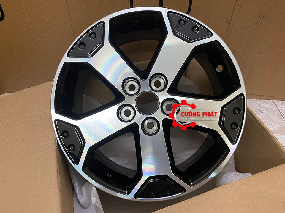 Hình ảnh mâm xe Mitsubishi Xpander Cross chính hãng