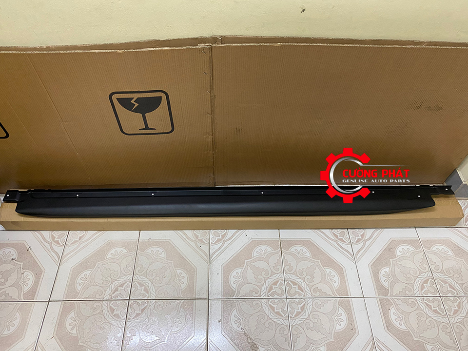 Op-Babule-Mitsubishi-Xpander-MT-2019-6512A726-6512A725 (1) Hình ảnh ốp babule đen Mitsubishi Xpander 2019 chính hãng