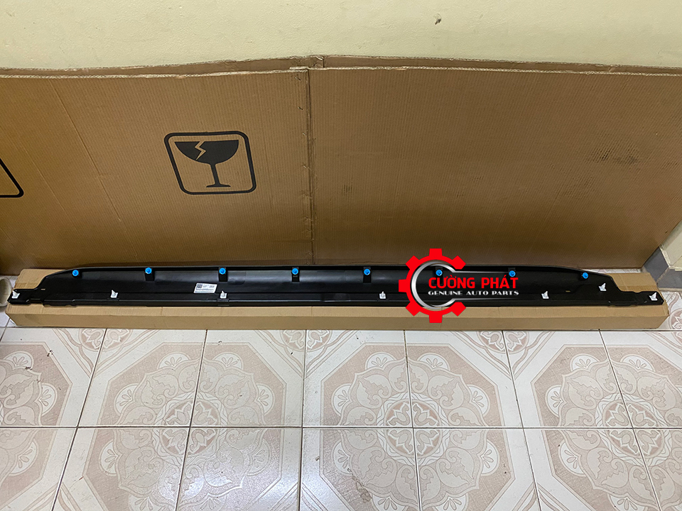 Op-Babule-Mitsubishi-Xpander-MT-2019-6512A726-6512A725 (4) Mặt trong ốp babule đen Xpander 2019