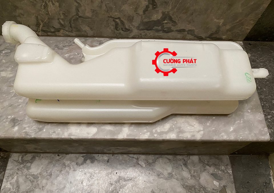 Bề mặt ngang của bình nước làm mát mới được làm lớn hơn