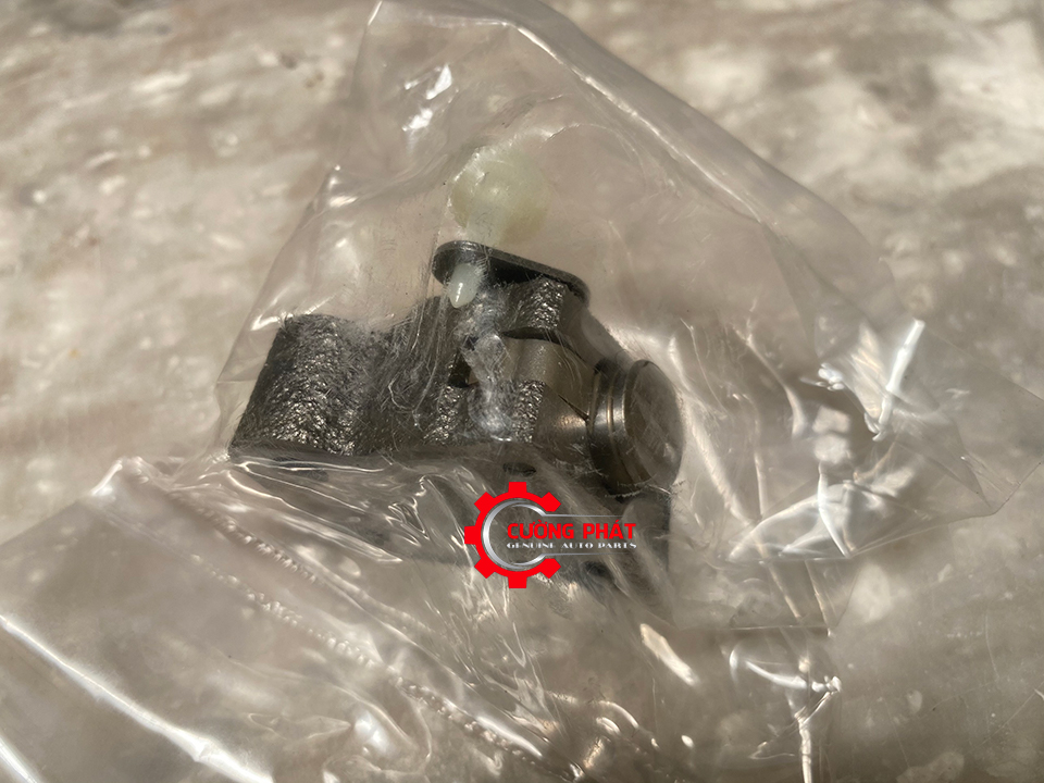 Bua-tang-xich-cam-Mitsubishi-Attrage-Mirage-1141A024 (6) Cận cảnh búa tăng xích cam Attrage, Mirage