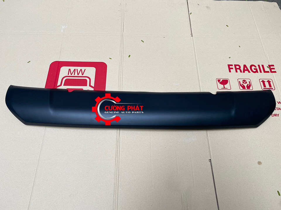 Op-can-truoc-Mitsubishi-Triton-2015-2018-6400F911-6400F912 (1) Ốp dưới cản trước Triton 2015-2018 chính hãng
