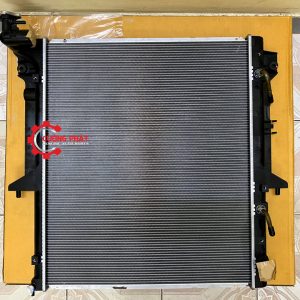 Hình ảnh két nước AT Mitsubishi Pajero Sport máy xăng chính hãng