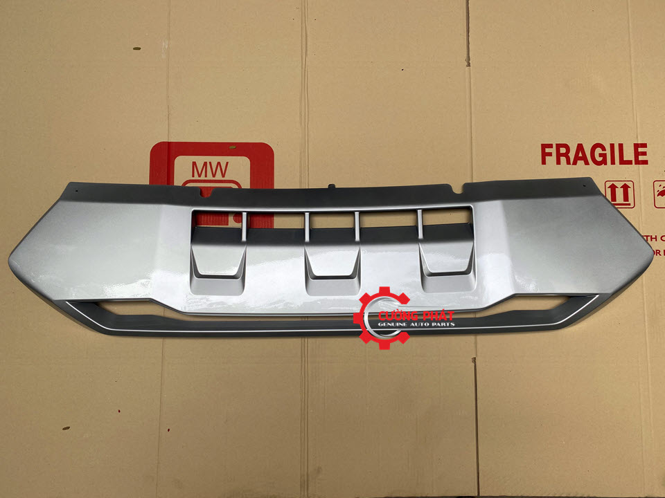 Op-ba-do-soc-truoc-Mitsubishi-Pajero-Sport-2020-2021-6400J516HB (1) Ốp cản trước Mitsubishi Pajero Sport 2020-2021 chính hãng