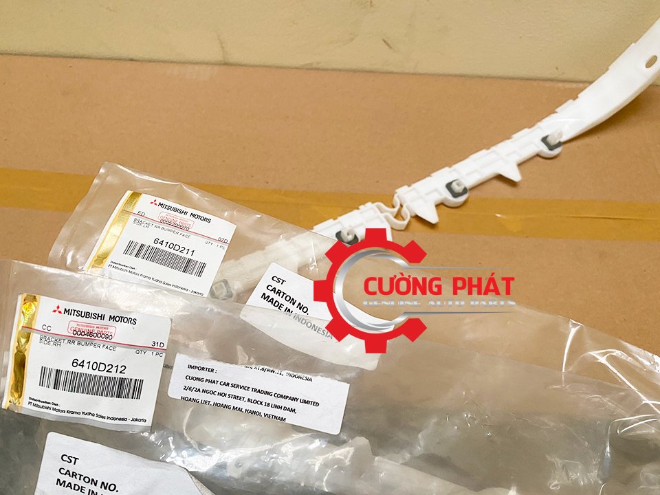 Gia-cai-can-sau-Mitsubishi-Xpander-6410D211-6410D212 Mã giá cài ba đờ sốc sau Xpander chính hãng