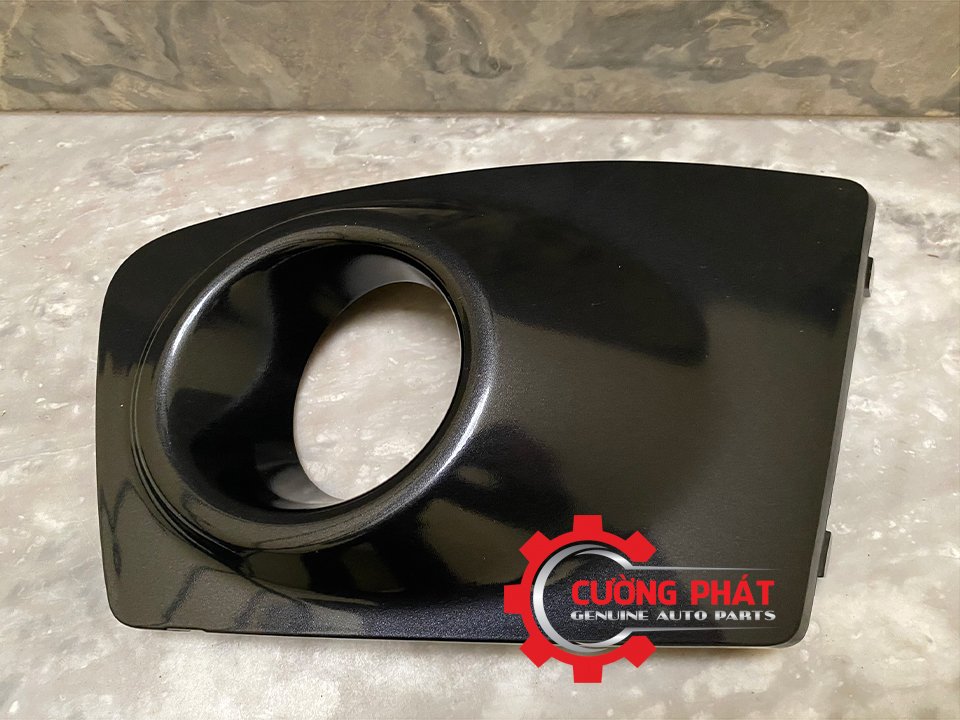 Op-den-gam-Mitsubishi-Triton-2010-8321A343HD Hình ảnh ốp đèn gầm Mitsubishi Triton 2009-2014 chính hãng