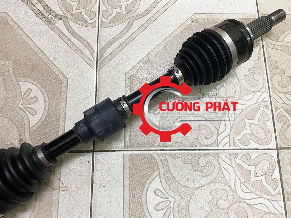 Cay-lap-phai-Mitsubishi-Xpander-2018-2022-Xpander-Cross-AT-3815A714 (3) Cận cảnh cây láp Xpander, Xpander Cross chính hãng