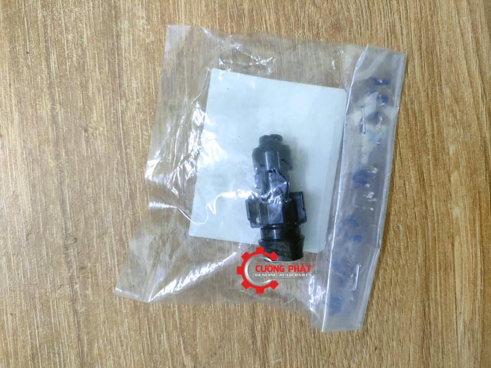 Mo-to-bom-nuoc-rua-den-pha-Mitsubishi-Triton-2015-2018-8264A432-8264A433 Cận cảnh mô tơ rửa đèn pha Triton 2015-2018 chính hãng