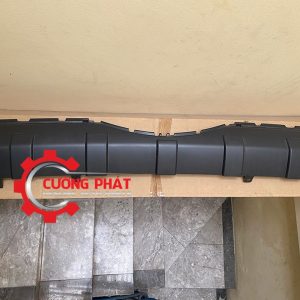 Hình ảnh ốp cản sau dưới Mitsubishi Pajero V93 chính hãng