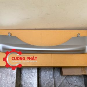 Hình ảnh ốp cản sau Mitsubishi Pajero Sport 2018-2020 chính hãng