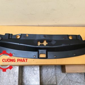 Hình ảnh ốp che khóa nắp capo Mitsubishi Pajero Sport 2021-2022 chính hãng