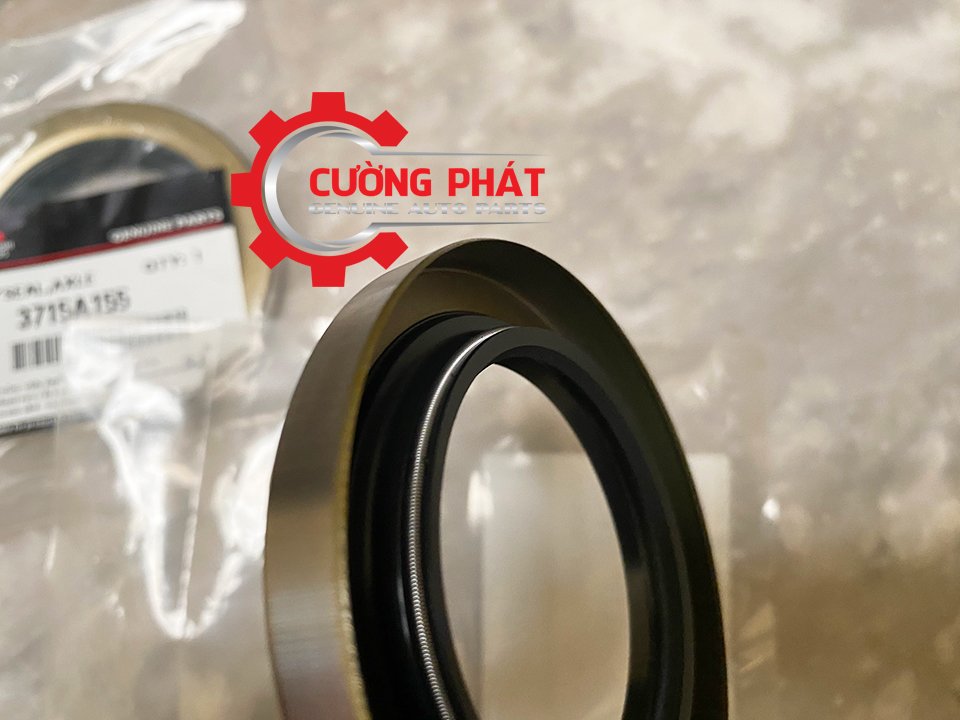 Phot-lap-sau-ngoai-Mitsubishi-Triton-Sport-3715A155-MB664612 (4) Chi tiết phớt láp sau ngoài Triton, Pajero Sport chính hãng