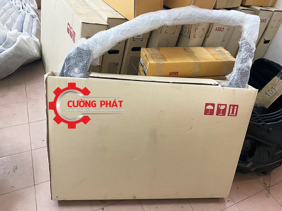 Canh-cua-Mitsubishi-Attrage-82101W010P-82100W010P-5700B683-5700B682 (1) Hình ảnh cánh cửa Mitsubishi Attrage chính hãng