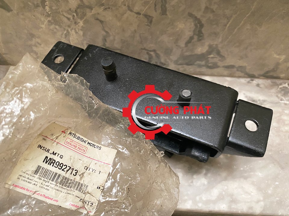 Chan-so-Mitsubishi-Triton-Pajero-Sport-2-cau-MR992713 (3) Mã chân hộp số Triton, Pajero Sport chính hãng