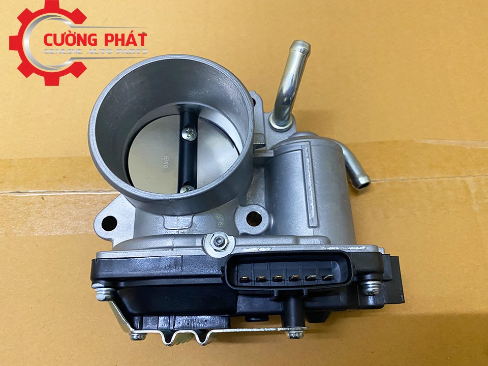 Co-ga-Mitsubishi-Outlander-2016-2022-1450A195 Cận cảnh bướm ga Outlander 2016-2022 chính hãng