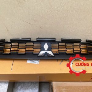 Hình ảnh mặt ga lăng Mitsubishi Outlander Sport chính hãng