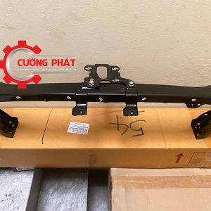 Hình ảnh xương đỡ cản trước Mitsubishi Pajero Sport 2017-2020 chính hãng