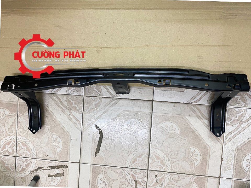 Xuong-tang-cung-can-sau-Mitsubishi-Pajero-Sport-2018-2020-6410D102 (2) Cận cảnh xương tăng cứng cản sau Pajero Sport 2017-2020 chính hãng