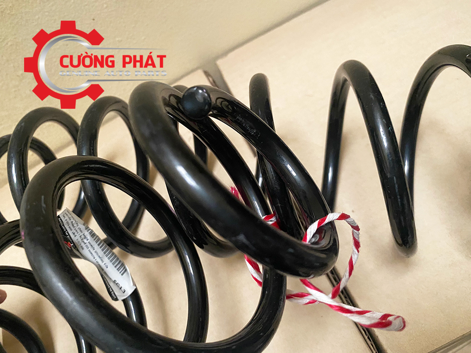 Lo-xo-giam-xoc-sau-Mitsubishi-Attrage-Mirage-4140A470 (2) Cận cảnh lò xò giảm xóc Attrage, Mirage 2015-2023