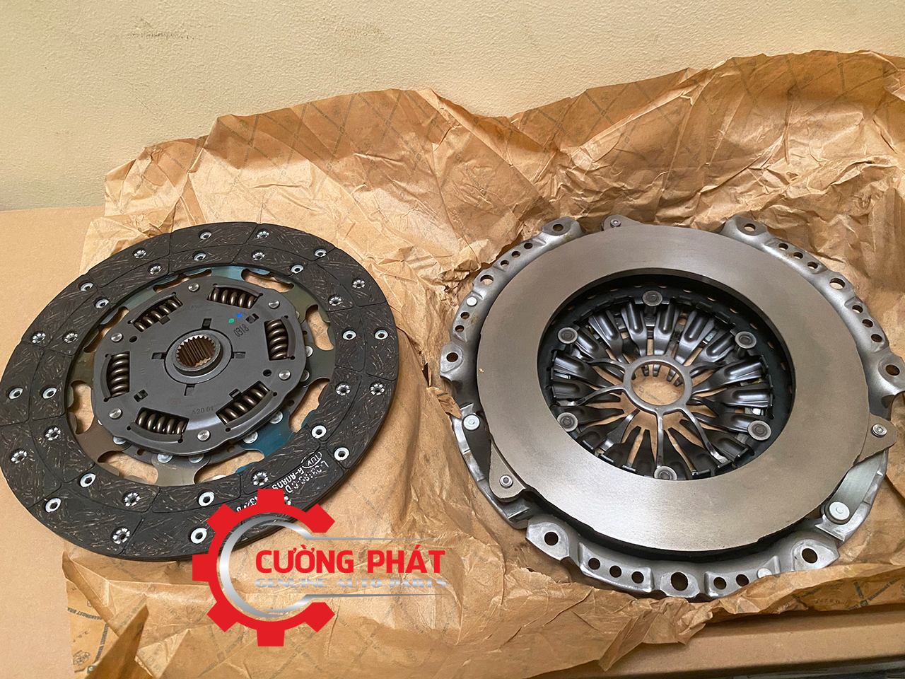 Bo-con-Mitsubishi-Triton-Sport-4N15-30205W000P-2300A074 (1) Cận cảnh lá côn, bàn ép Triton, Pajero Sport 4N15