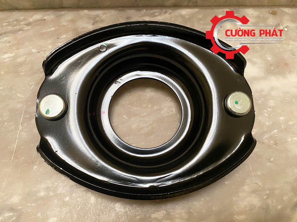 Bat-beo-giam-xoc-truoc-Mitsubishi-Attrage-Mirage-4060A467 (2) Cận cảnh phía dưới bát bèo trước Attrage, Mirage 2015-2023