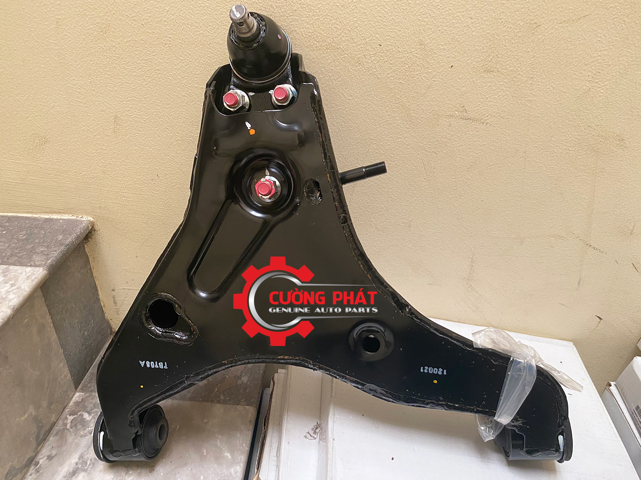 Cang-A-duoi-Mitsubishi-Triton-2015-2022-54502W000P-54503W000P (2) Hình ảnh càng A dưới Triton 2015