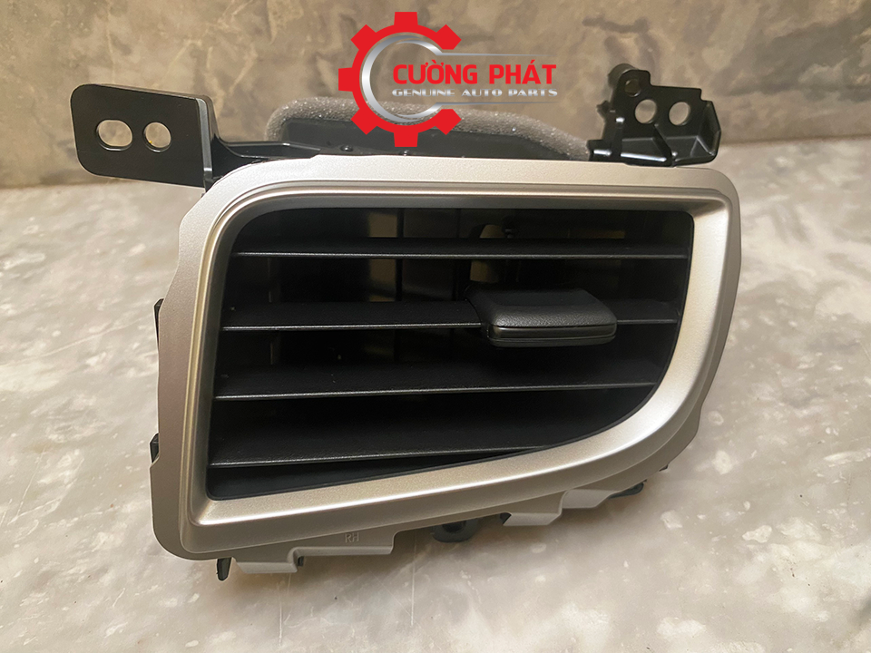 Cua-gio-dieu-hoa-Taplo-ngoai-Mitsubishi-Triton-2015-2023-8030A262XA-8030A261XA (1) Hình ảnh cửa gió điều hòa sát cửa Triton 2015-2023