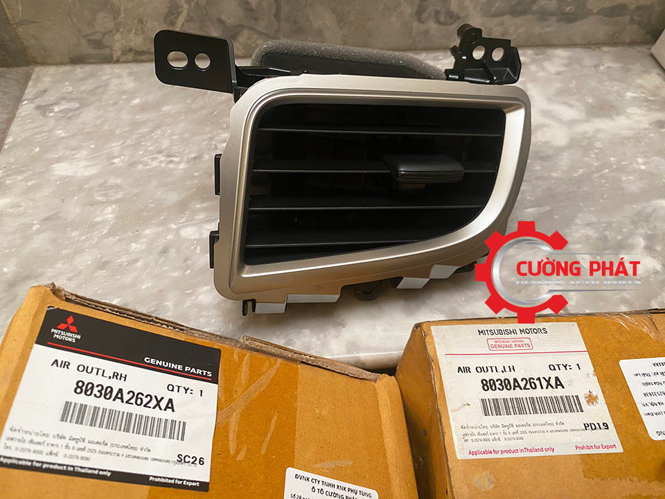 Cua-gio-dieu-hoa-Taplo-ngoai-Mitsubishi-Triton-2015-2023-8030A262XA-8030A261XA (2) Tem mã cửa gió điều hòa 2 bên Triton 2015-2023 chính hãng