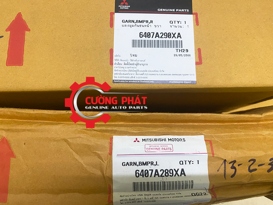Op-vien-can-truoc-Mitsubishi-Triton-Athlete-2017-6407A289XA-6407A290XA (3) Tem mã ốp viền cản trước Triton Athlete 2017, 2018 chính hãng