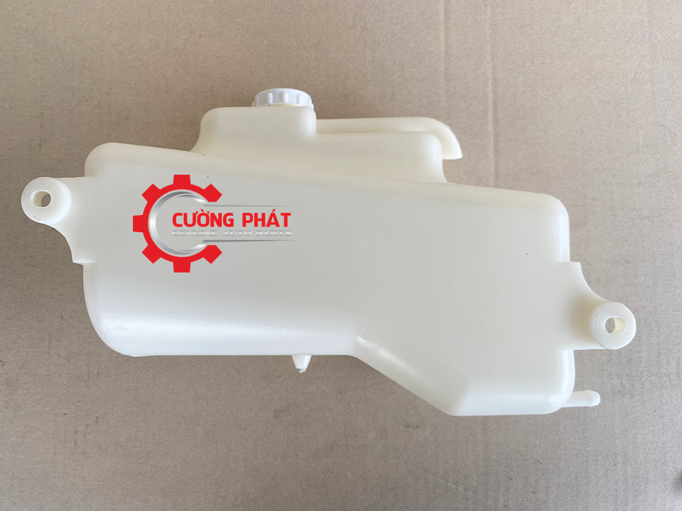 Góc chụp cận cảnh bình nước phụ Triton, Sport chính hãng
