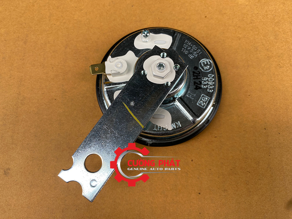 Coi-sen-Mitsubishi-Pajero-V73-V93-25610W030P (3) Cận cảnh phía sau còi sên Pajero