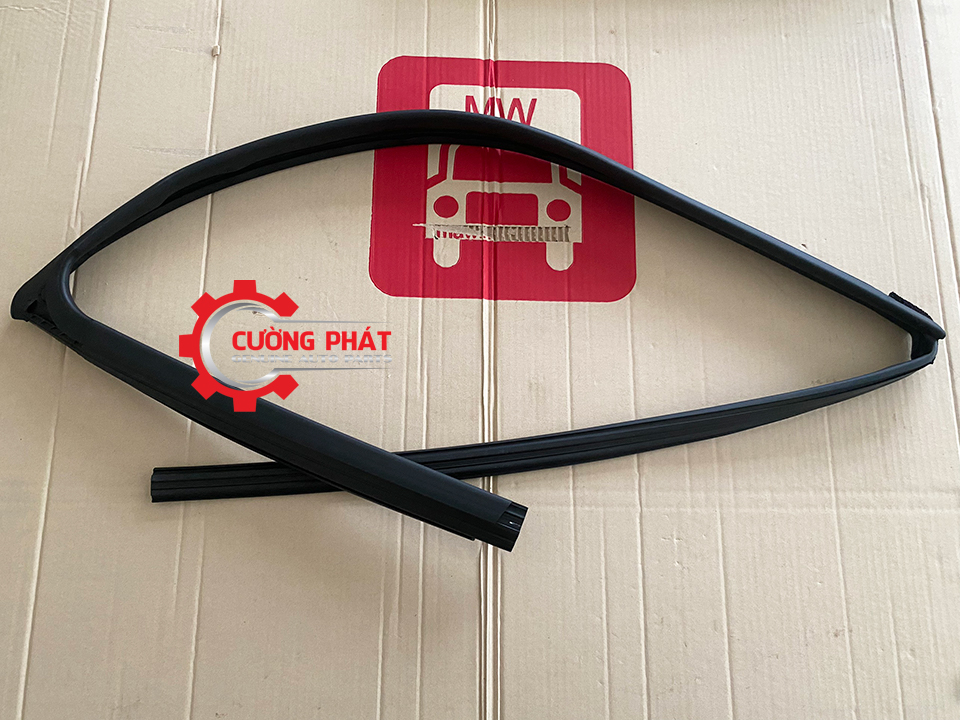 Gioang-chay-kinh-cua-truoc-Mitsubishi-Xpander-5705B144-5705B143 (1) Hình ảnh gioăng chạy kính Xpander 2018-2024