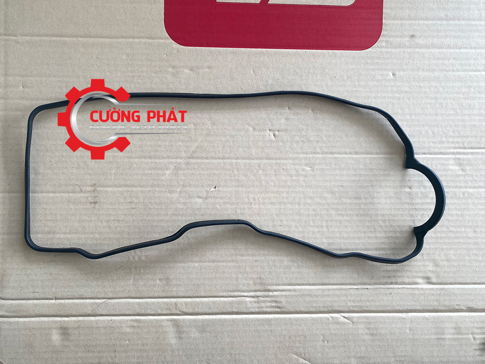 Gioang-dan-co-Mitsubishi-Triton-xang-MD130494 (2) Cận cảnh nắp gioăng dàn cò Mitsubishi Triton
