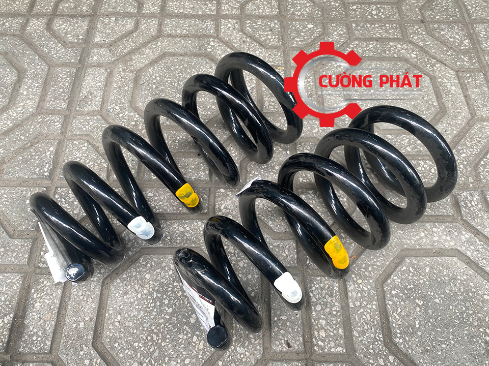 Lo-xo-truoc-Mitsubishi-Triton-4040A337 (2) Cận cảnh lò xo Triton 2015-2024
