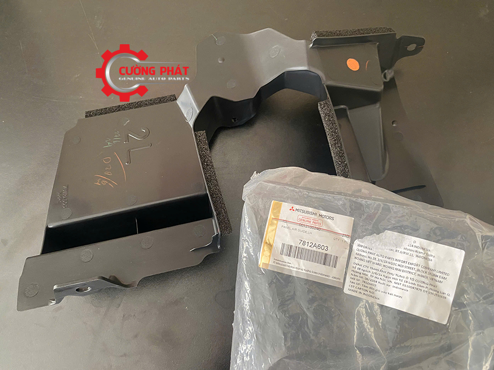 Huong-gio-Mitsubishi-XFpander-2022-LH-7812A603 (2) Tem mã hướng gió Mitsubishi Xpander 2022-2024