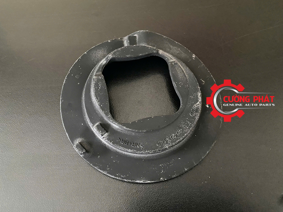 Cao-su-dem-lo-xo-truoc-Mitsubishi-Xpander-4040A442 (3) Cận cảnh cao su đệm lò xo Xpander 2018-2025
