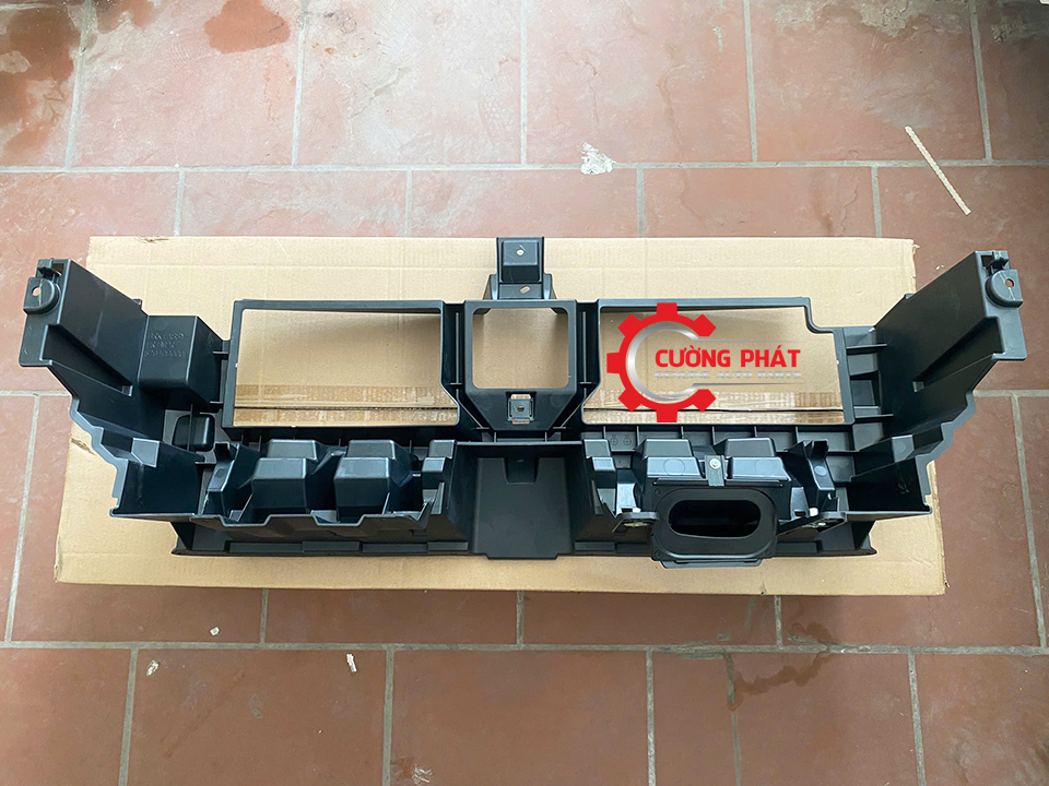Huong-gio-trung-tam-Mitsubishi-XForce-62040B000P (2) Cận cảnh phía sau hướng gió trung tâm XForce