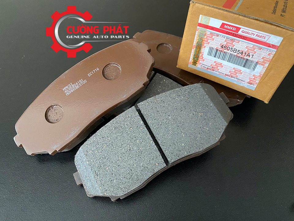 Ma-phanh-Mitsubishi-Triton-Sport-4605B541 (2) Tem mã má phanh trước Mitsubishi Triton, Pajero Sport 2019-2024