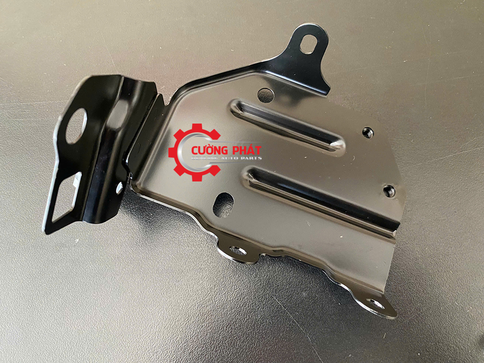 Gia-cai-tai-xe-Mitsubishi-XForce-76290B070P-76291B070P (3) Cận cảnh cài tai xe XForce 2024