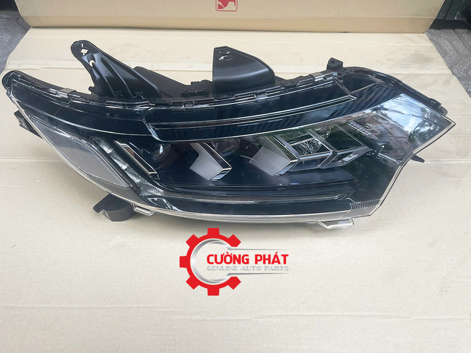 Den-pha-Led-Mitsubishi-Outlander-2020-2024-8301D331-8301D332 (4) Hình ảnh chính diện đèn pha led Outlander chính hãng