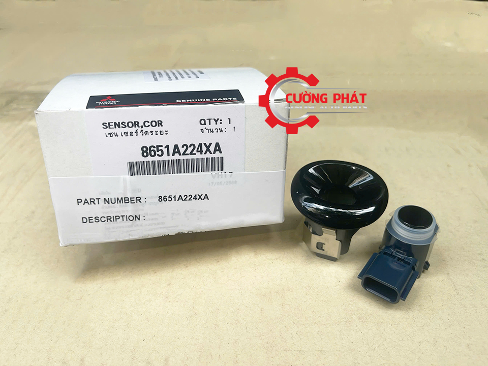 Cam-bien-bao-lui-sau-Pajero-Sport-Mitsubishi-Triton-2018-2024-8651A224XA (3) Chi tiết tem mã cảm biến báo lùi sau Sport 2018-2024 chính hãng