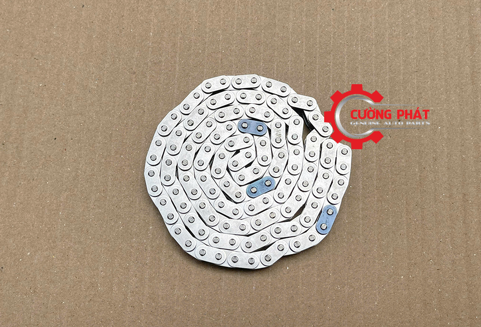 Góc chụp cận cảnh xích truyền động cam Xpander 2018-2025