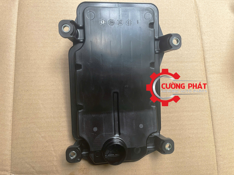Góc chụp mặt sau lọc dầu HSTĐ Pajero Sport 6B31 2017-2026 chính hãng