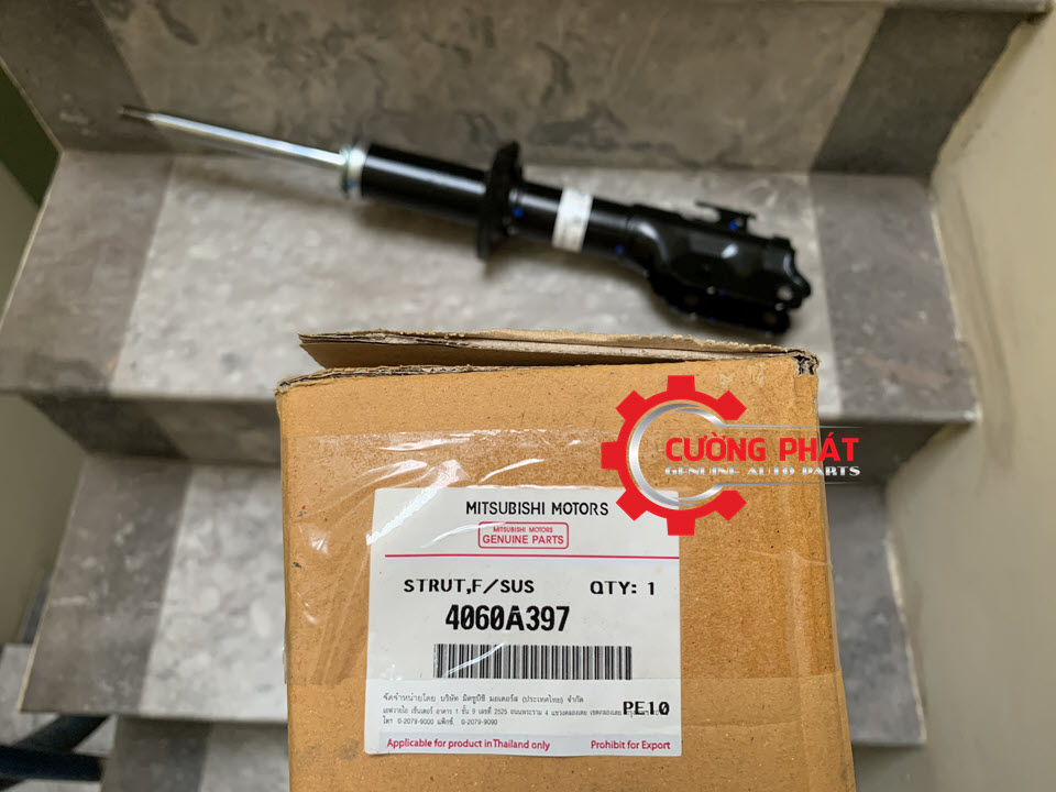 giam-xoc-truoc-Mitsubishi-Attrage-Mirage