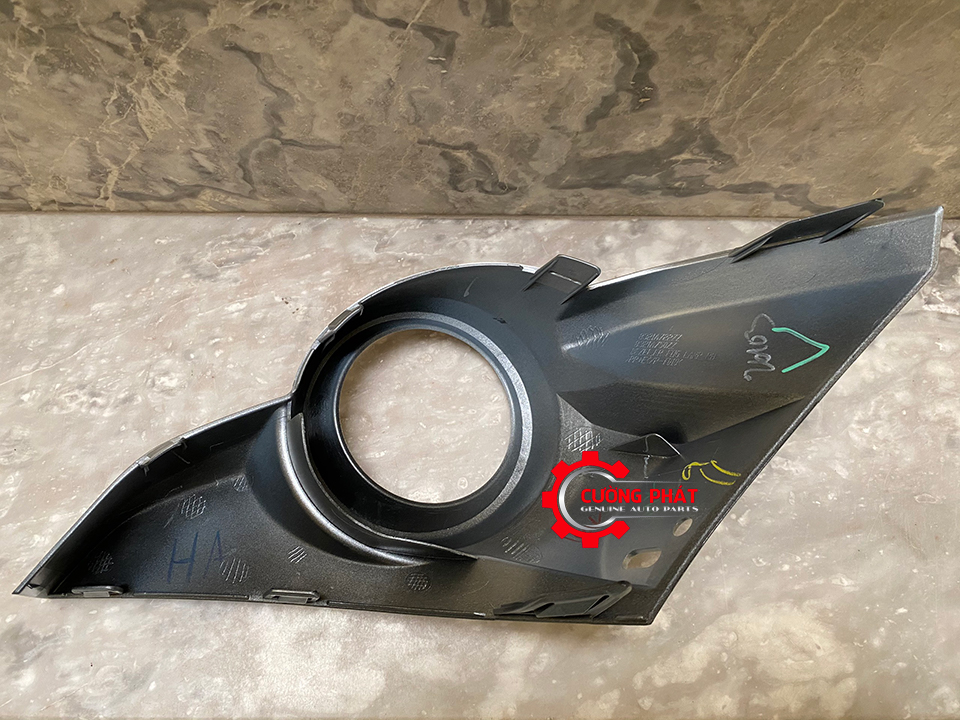 Ốp đèn gầm sơn Mitsubishi Xpander 2018-2021 (Ốp đèn sương mù) - Ảnh 3